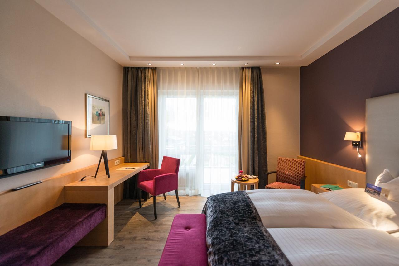Hotel Heinz Höhr-Grenzhausen Eksteriør bilde