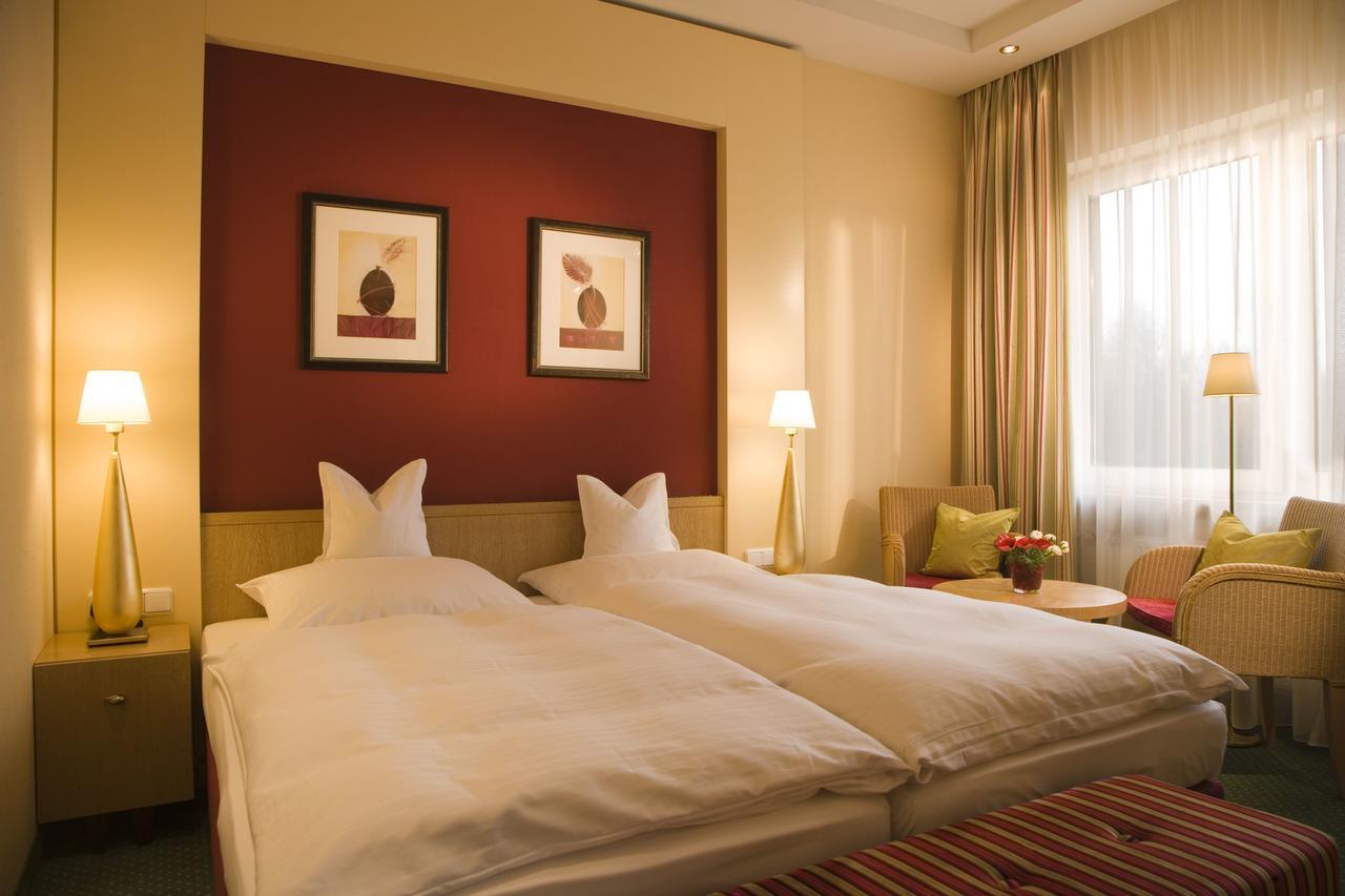 Hotel Heinz Höhr-Grenzhausen Eksteriør bilde